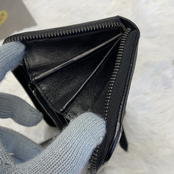 BURBERRY LONDON ZIP AROUND WALLET - Picture 12 of 12